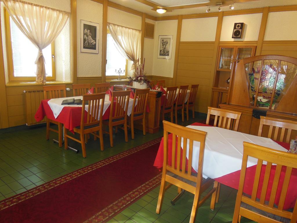 Hotel Pri Belokranjcu Novo Mesto Zewnętrze zdjęcie